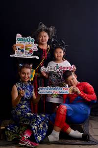 BIB: 
                            <button type="button" onclick="openModal(9902834)" class="btn btn-primary btn-sm float-right btn-popup" data-toggle="modal" data-target=".modal-high-quality">
                        <i class="fas fa-shopping-cart"></i> Add to Cart
                    </button>
                                            <button type="button" onclick="isThisMe(9902834, true)" class="btn btn-success btn-sm float-right btn-popup btn-isme hidden" data-toggle="tooltip" data-placement="bottom" title="นี่คือรูปของคุณใช่ไหม คลิกที่นี่เพื่อเอาเข้าอัลบั้ม">
                        <i class="fas fa-plus"></i> Add to album
                    </button>
                    <button type="button" onclick="isThisMe(9902834, false)" class="btn btn-warning btn-sm float-right btn-popup btn-isnotme hidden">
                        <i class="fas fa-ban"></i> Remove from album
                    </button>